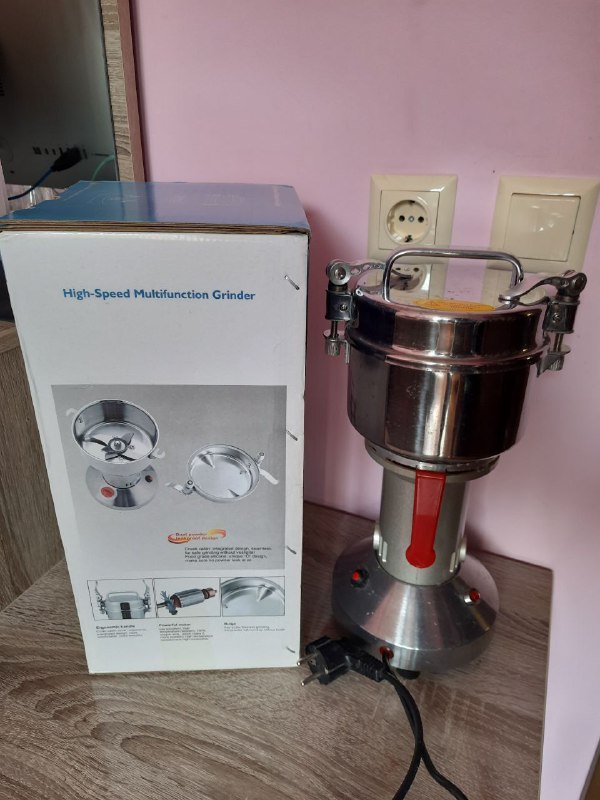 iMac 21.5-inch Mid 2014, vacuum cleaner, grain mill, pasta machine, depilation wax 3