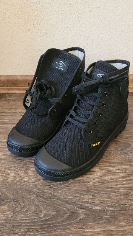 Высокие чёрные кеды размер 40