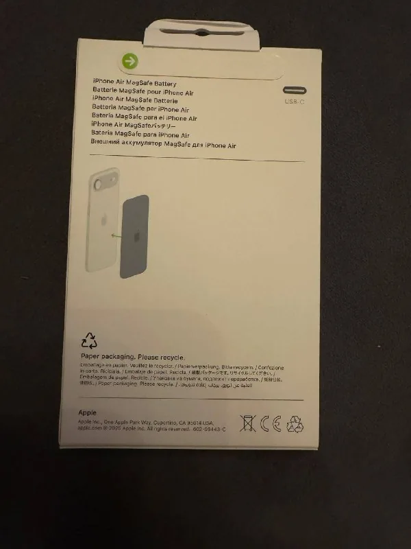 Apple iPhone Air Battery, MagSafe Power Bank 1