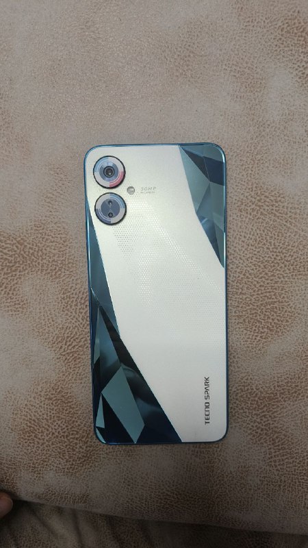 Телефон Tecno spark 9 pro 3