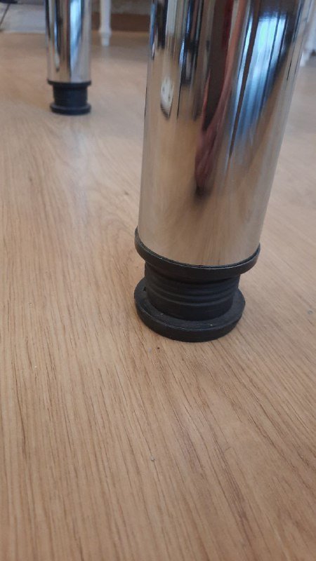 Коричневый стол, белый дизайнерский стол, белый стол с серебряными ножками 2