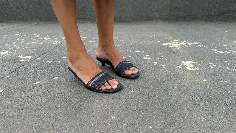 Vintage Prada heel mules size 38 5