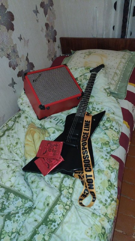 Гитара HARLEY BENTON, комбик FENDER COMB, аксессуары 2