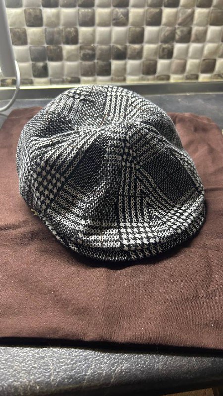 Две кепки Kangol черная и серая размер L