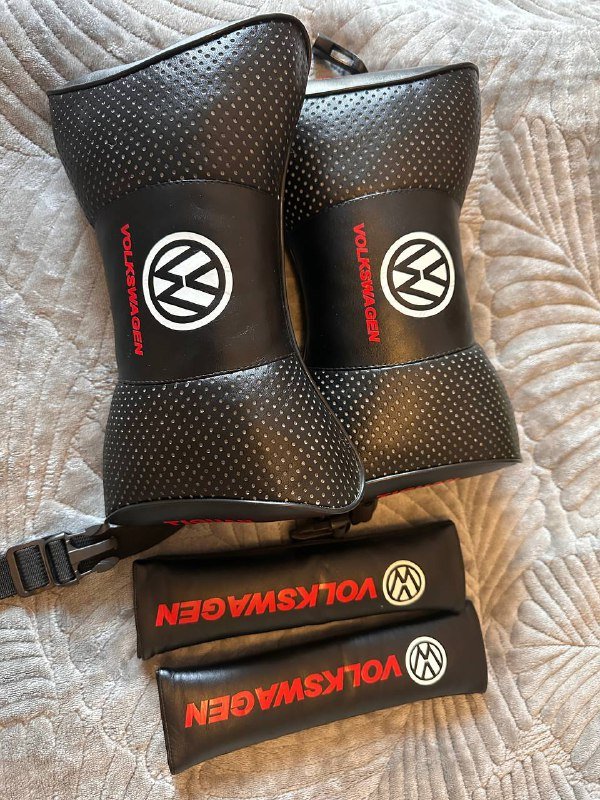 Бутсы-кроссовки для футбола, комплект Volkswagen Tiguan 4