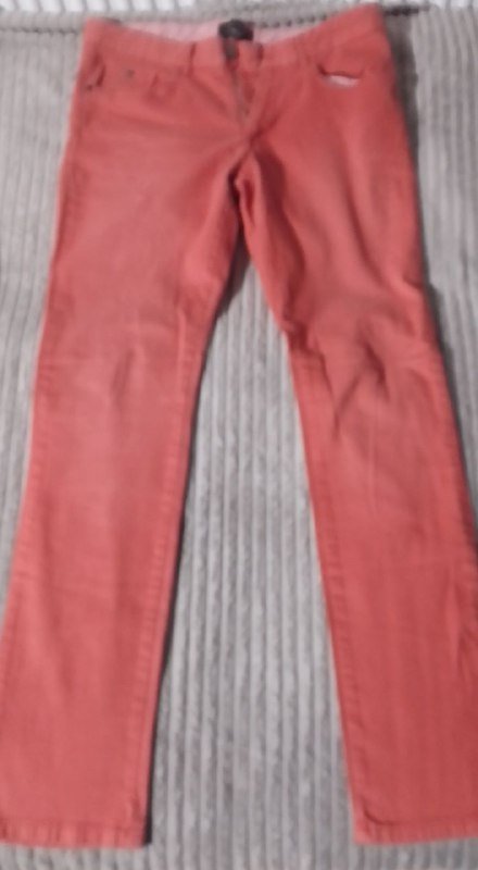 Женская и мужская одежда, утюг, сумки, наушники 9