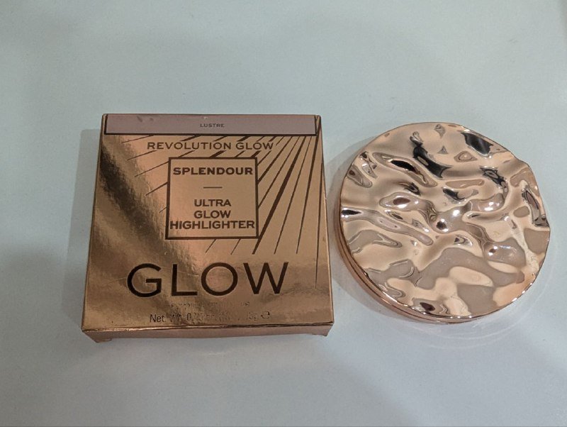 Хайлайтер Revolution Splendour Ultra Glow Highlighter Lustre 13 гр