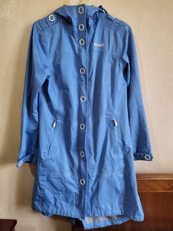 Плащ мембранный Bergans женский размер М