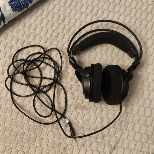 Наушники Audio-Technica ATH-AVA400