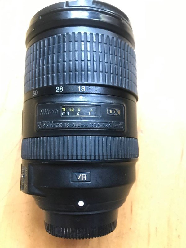 JBL Charge 5, Nikon объектив, Nikon D7100, ковёр 4