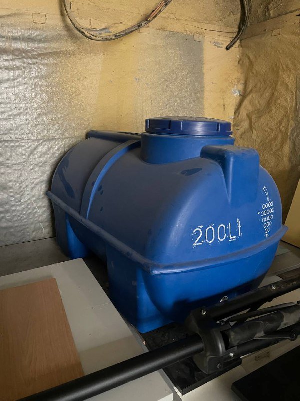 фурнитура, столы, алюминиевые профили, обогреватель, бойлер, бочка, инструменты 7