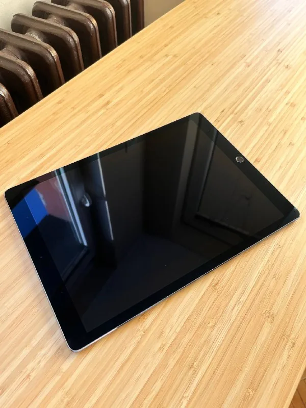 iPad Pro 12.9 2nd gen, 256GB, Apple Pencil 1st gen 1