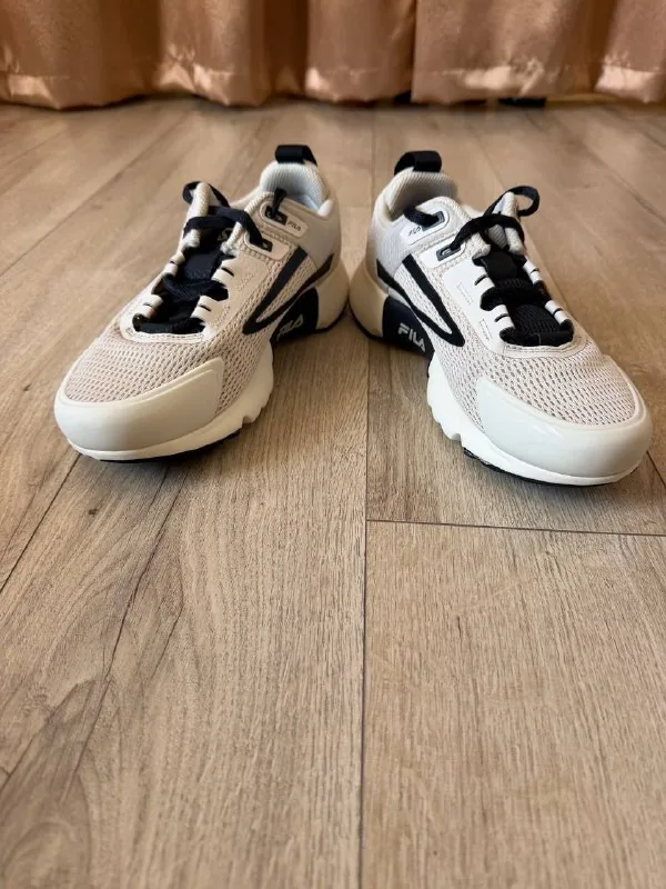 Кроссовки Fila 1