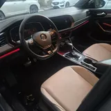 VW Jetta R-Line 2020 1.4 TSI 8