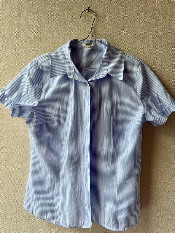 Рубашка женская базовая светло-голубая EUR 40