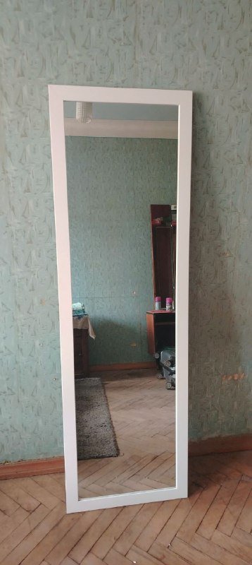 Зеркало в полный рост с подставкой