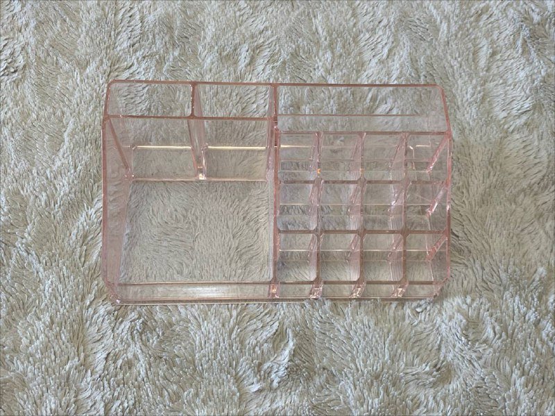 Пластмассовая подставка для косметики