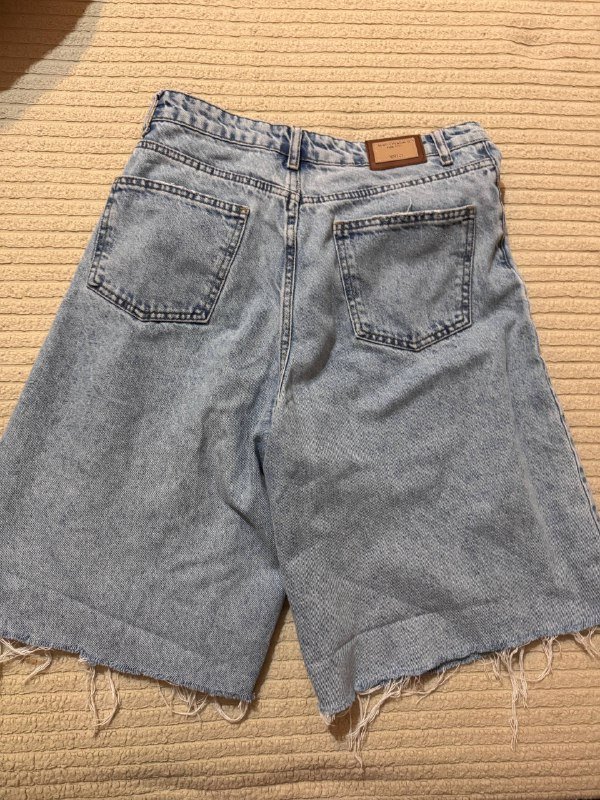 Женские джинсовые шорты 26 размера 3