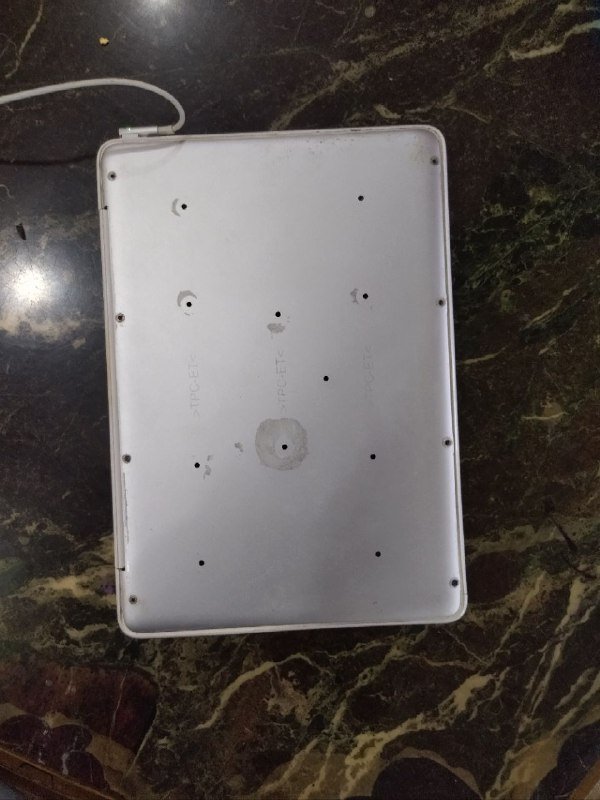 Старый MacBook на запчасти с зарядкой 3