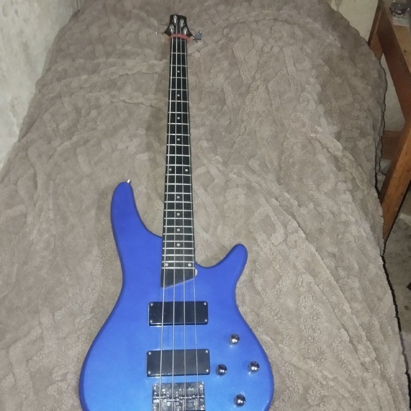 Бас гитара Smiger, комбик 1