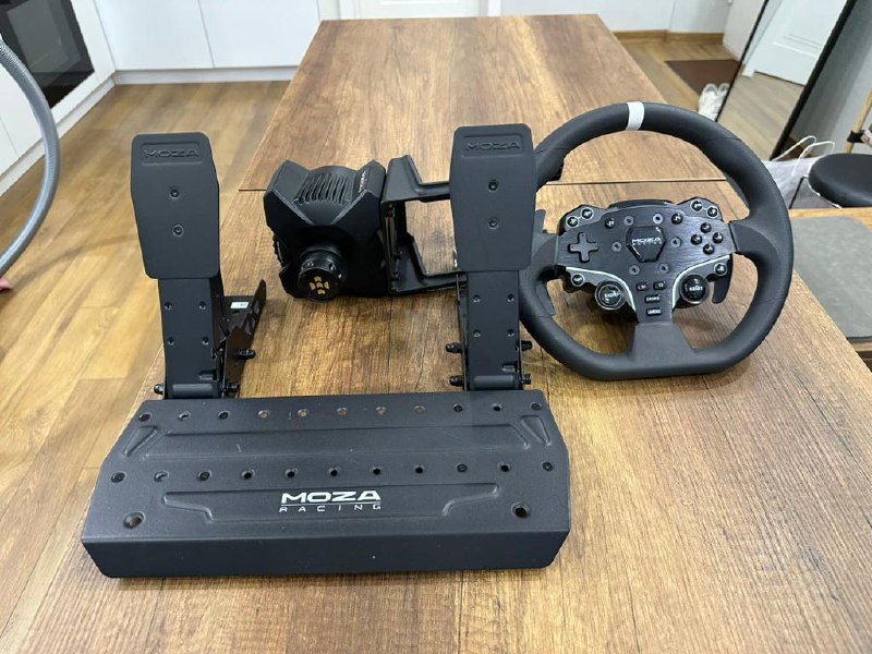 Moza R3 Bundle руль база педали