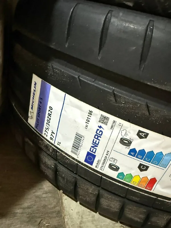 Шины Michelin и Pirelli 1