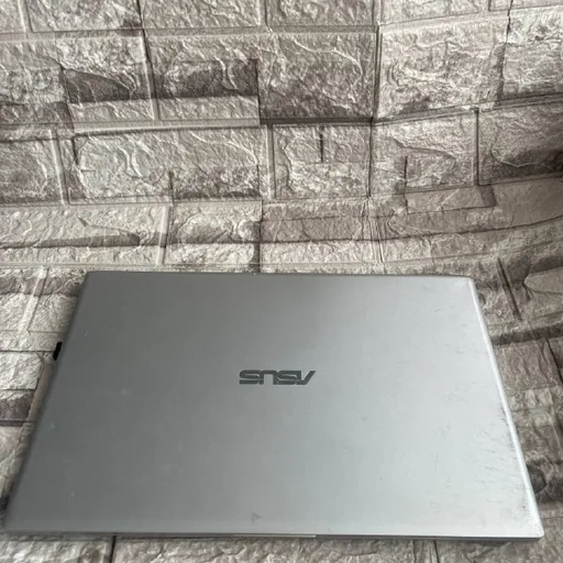 ASUS VivoBook 14