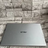 ASUS VivoBook 14 1