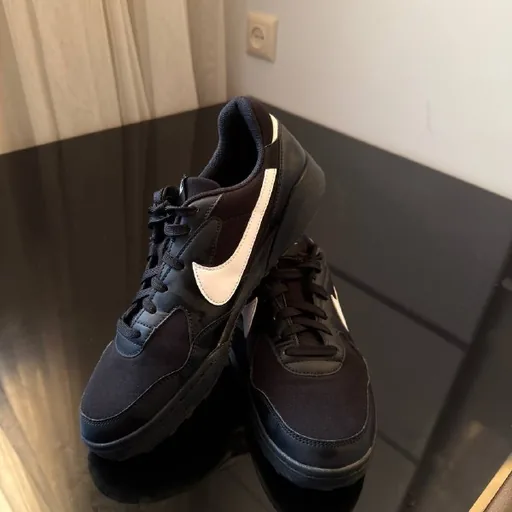 Nike кроссовки