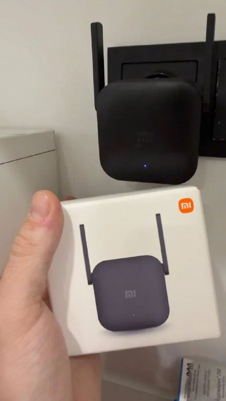 Xiaomi Mi WiFi Range Extender Pro 1
