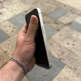 iPhone 13 2
