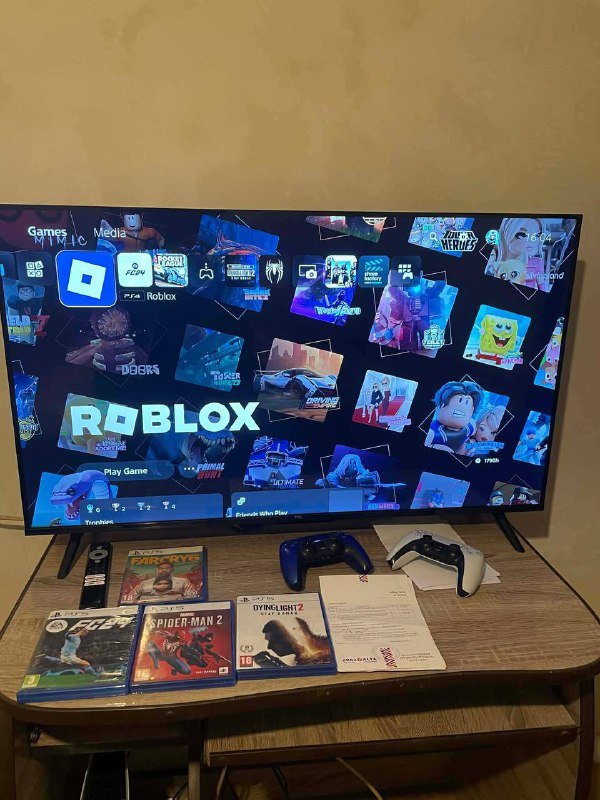 PS5, 2 контроллера, 4 игры, телевизор 6
