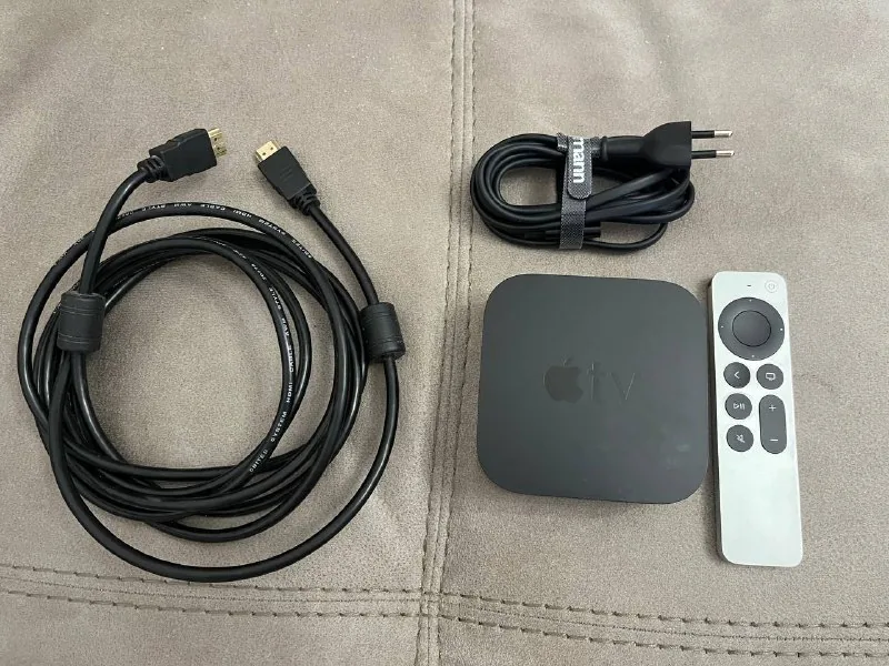 Apple TV HD, HDMI кабель