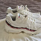 Nike Air Max 95 x Undefeated кроссовки 4