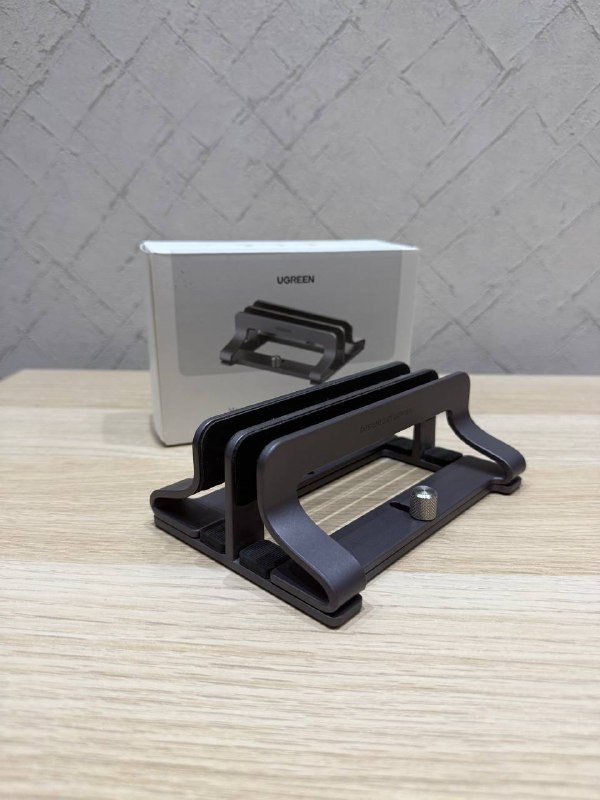Вертикальная двойная подставка UGREEN для ноутбука планшета 2