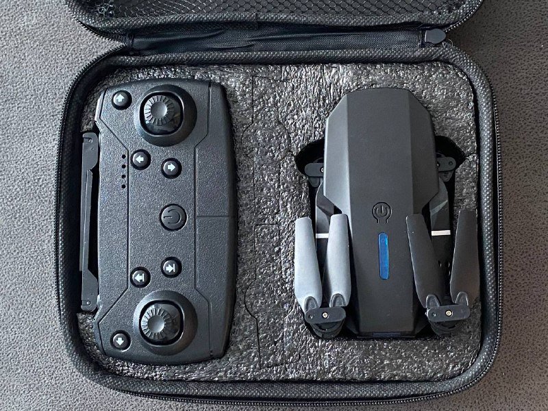 Квадрокоптер с двумя камерами