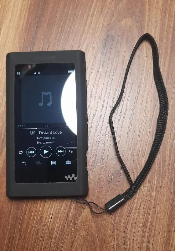 Sony Walkman NW-A55, microSD 64 GB, чехол, кабель 1
