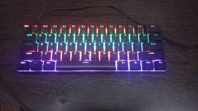 Игровая механическая клавиатура 40% с подсветкой 2