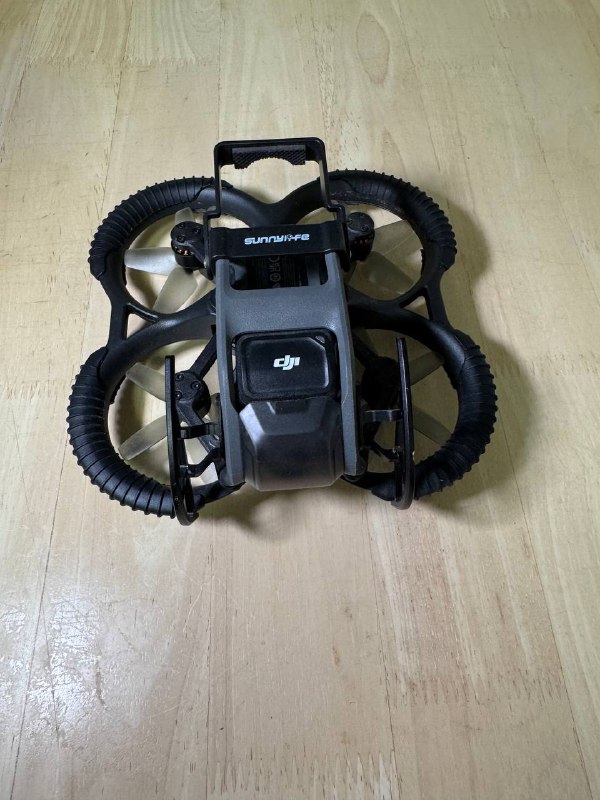 Дрон DJI Avata Pro-View Combo и аксессуары