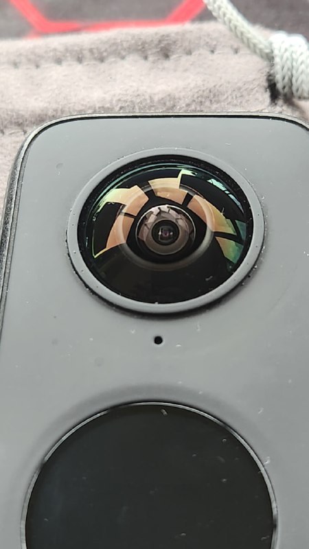 Камера Insta 360 X2, селфи палка, зарядное устройство, батарея 2
