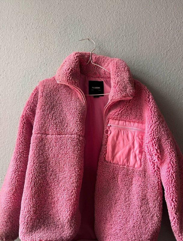 Курточка тедди Pull & Bear, Зипка adidas, Спортивные топы и джемпер COS
