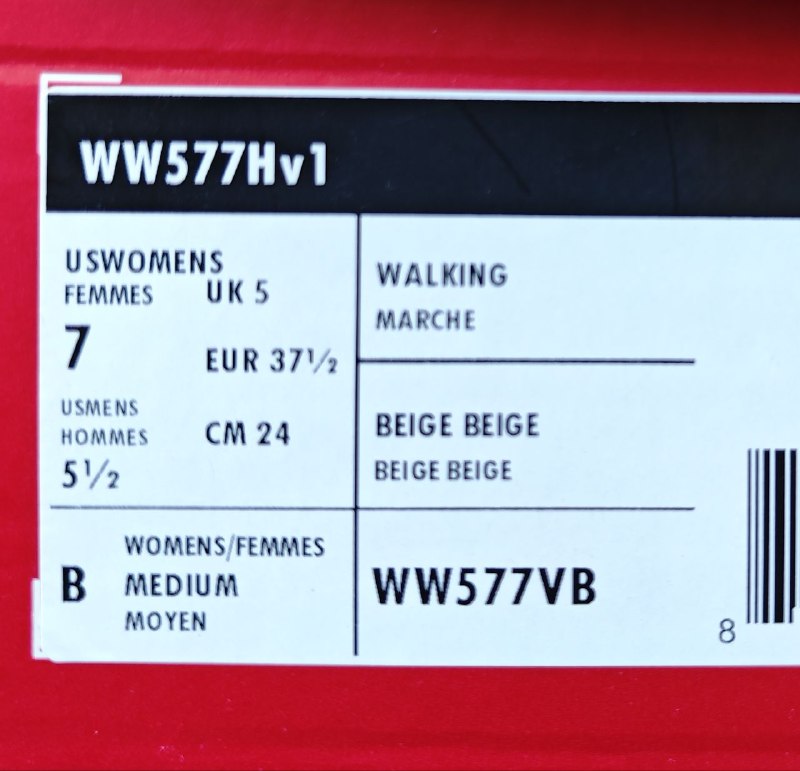 New Balance women's shoes size 7 US 2