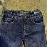 Джинсы Wrangler, Massimo Dutti 2