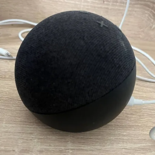 Умная колонка Amazon Alexa