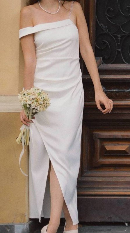 Свадебное платье кремового цвета размер s