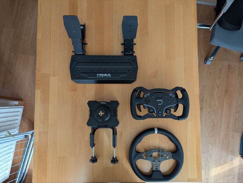 Набор для симрейсинга от Moza 3