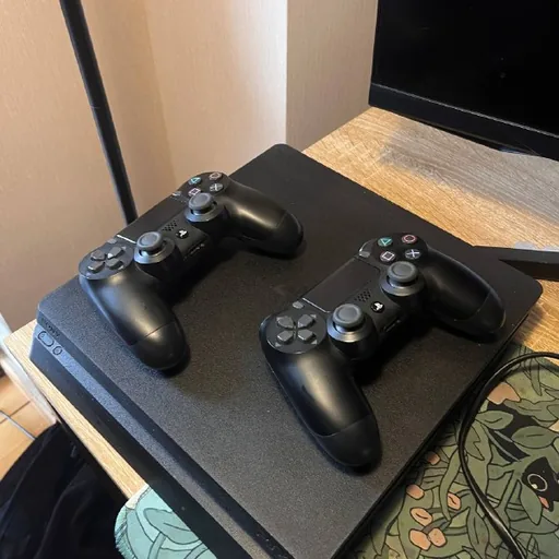 PS4 Slim 1TB, 2 геймпада, Diablo 4, It Takes Two