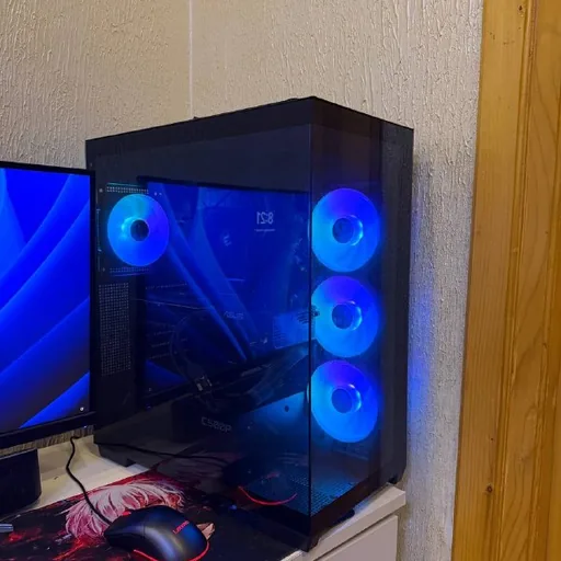 Игровой компьютер RTX 5070, i5-12600KF, 32GB DDR5, SSD 1TB