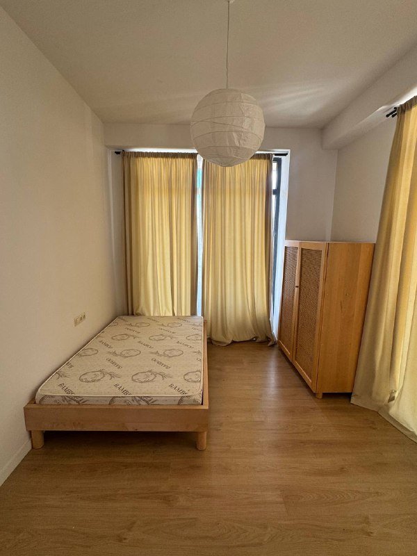 кровать с матрасом 200x130 2