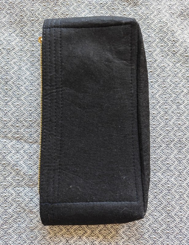Очки, кулоны из аметиста, сумка из экокожи, косметичка 6